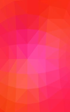 Üçgenler ve degrade origami tarzında oluşan hafif pembe-sarı poligonal tasarım deseni