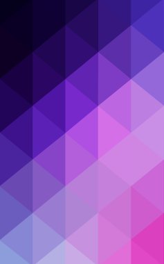 Üçgenler ve degrade origami tarzında oluşan hafif mor pembe poligonal tasarım deseni