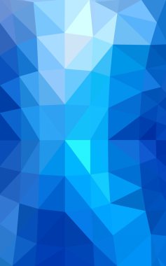 Üçgenler ve degrade origami tarzında oluşan ışık mavi köşeli tasarım deseni