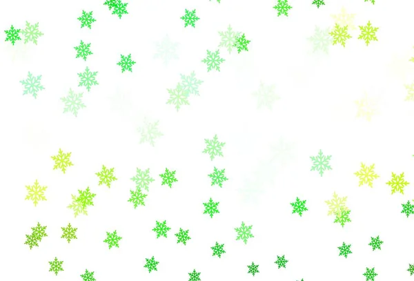 Светло Зеленый Желтый Векторный Фон Хмельными Снежинками Звездами Градиентная Красочная — стоковый вектор