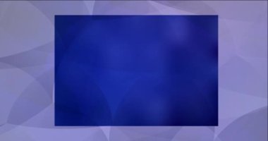 Soyut görüntüler 4K döngüsünde. Yarım tonlu modaya uygun canlı holografik klip.