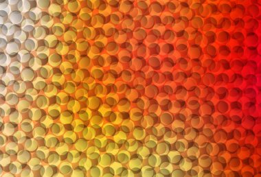 Açık kırmızı, daire şekilli sarı vektör düzeni. Bulanık yağmur damlaları olan soyut bir çizim. Güzel web siteleri için desen.