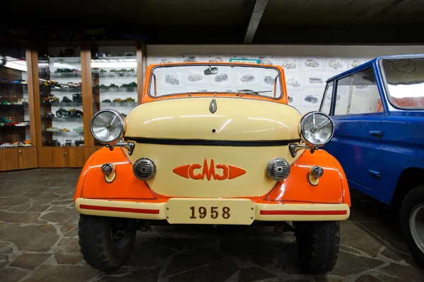 Soviet microcar SMZ in the club-museum "Phaeton" — Stock Photo, Image