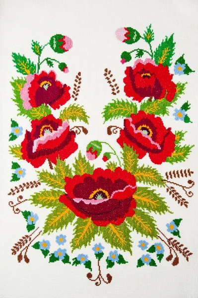 National Ukrainian handmade fancywork (embroidery) on linen — Stock Photo, Image