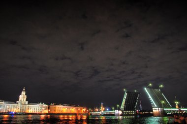 Köprünün güzel yansıması 3