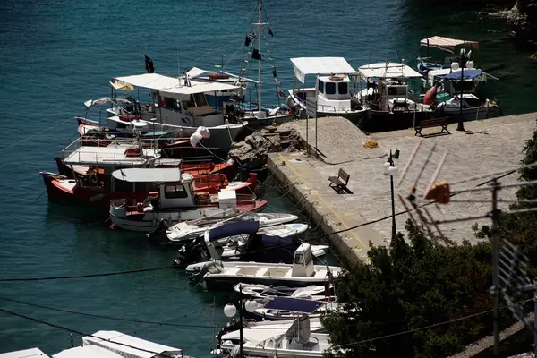 El pequeño puerto deportivo — Foto de Stock