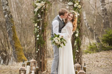 Bahar Düğün bir dekor ile parkta