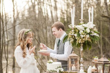 Bahar Düğün bir dekor ile parkta