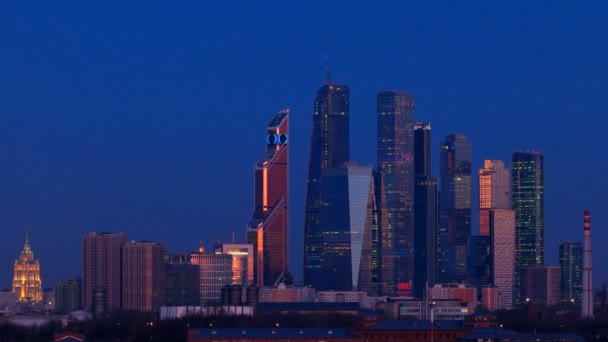 Vista noturna de arranha-céus de Moscou. Prazo de validade — Vídeo de Stock