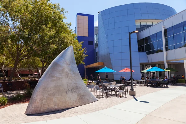 Exterior view of Google office. — Stock Photo, Image