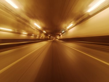 Gece şehir sürücü araba ile