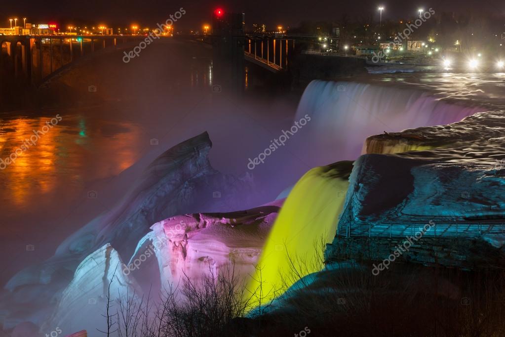 Scenic night view Niagara Falls in New York usa — Stock Photo
