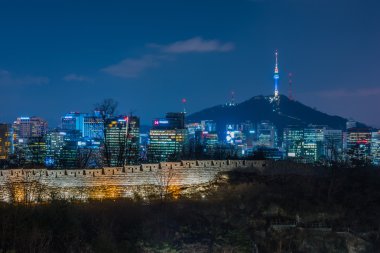 Seoul City, Kore Seul Kulesi geceleri
