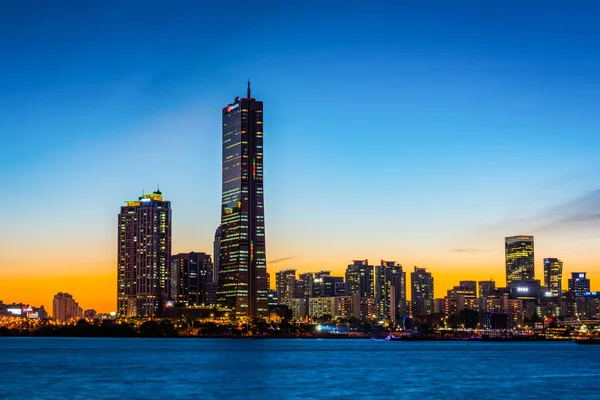 Seoul şehir ve şehir manzarası Seoul, Güney Kore.