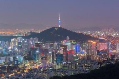 Seoul şehir manzarası, gece Güney Kore en iyi görünümü