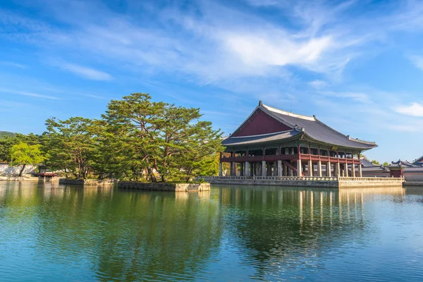 Gyeongbokgung palác v Soulu, Jižní Korea. — Stock fotografie