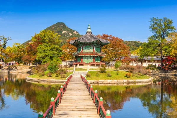Дворец Кёнбокгун в Сеуле, Южная Корея. — стоковое фото