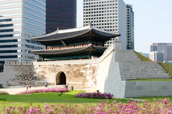 Namdaemun Gate Seoul, Güney Kore — Stok fotoğraf