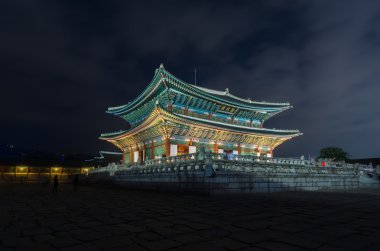 Gyeongbokgung Sarayı gece Seoul, Güney Kore