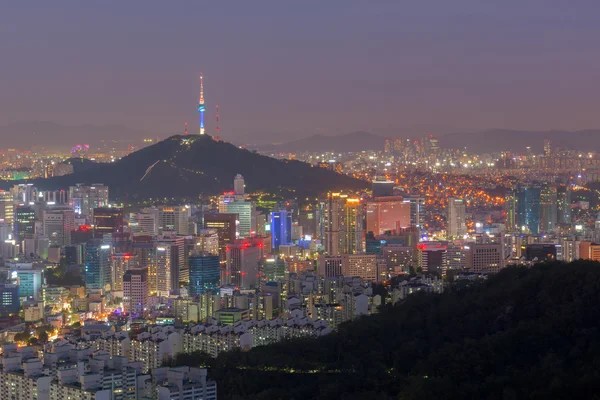 Сеул ночью, горизонт города Южной Кореи . — стоковое фото