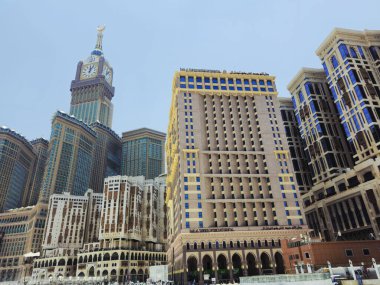 Mekke, Suudi Arabistan, 7 Haziran 2024: İslam 'ın en önemli camii olan büyük kutsal Makkah Camii' nin etrafındaki oteller Mekke, Suudi Arabistan 'daki Kabe' yi çevrelemektedir.