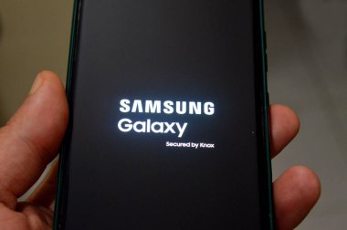 Kahire, Mısır, 10 Kasım 2025: Samsung Galaxy S serisi Ultra, Android tabanlı akıllı telefonlar Samsung Electronics tarafından tasarlandı, geliştirildi ve pazarlandı.