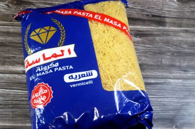 Kahire, Mısır, 19 Şubat 2026: El Masa makarna vermicelli, ElMasa Vermicelli, spagettiye benzeyen geleneksel makarna türü, ortadoğu şerbeti, seçici odaklı.
