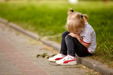 Şirin küçük kız.