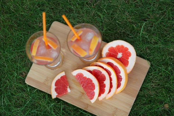 Färsk saft. Grapefrukt. Juice — Stockfoto