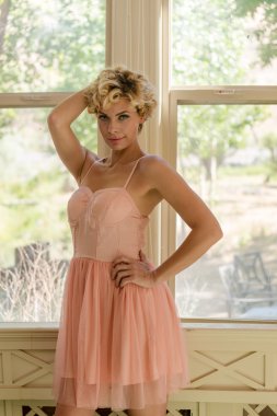 bahar moda glamour model