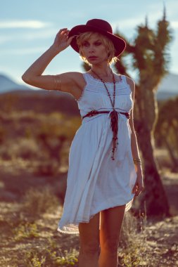 çöl bohem kız güzel