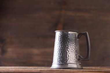 Vintage bira sağlam demir kupa