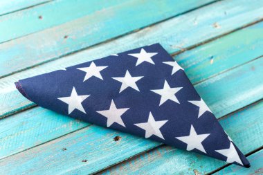 katlanmış Amerikan bayrağı