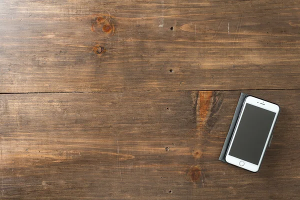 Configuração de mesa de escritório profissional jovem — Fotografia de Stock