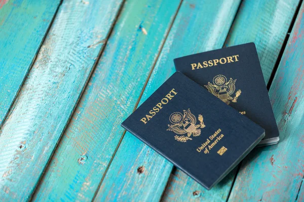 美国护照上苦恼的蓝色背景 — 图库照片