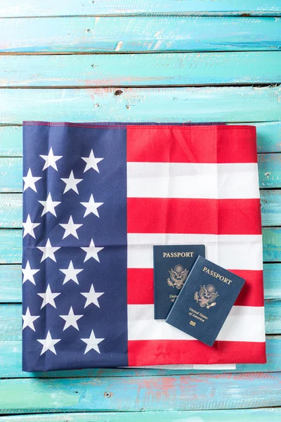 Složen americká vlajka s pasy — Stock fotografie