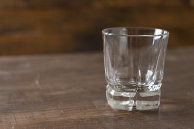 içme cam temizleyin