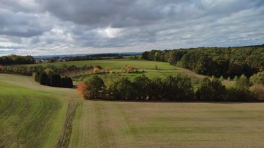 Sonbahar tarlalarında hava manzarası