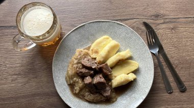 Lezzetli Asya yemeklerinin yakın görüntüsü