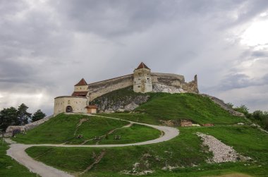 Ortaçağ Kalesi merkezine, Transilvanya, Brasov, Romanya