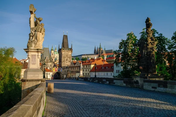 Pont Charles et Château de Prague à Prague (République tchèque) — Photo