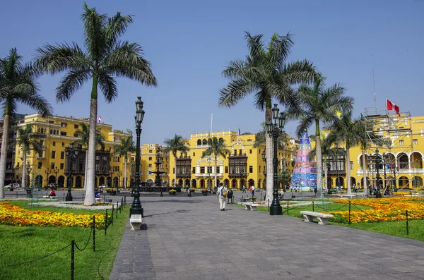 Plaza Mayor (anteriormente, Plaza de Armas) en Lima, Perú con christ —  Fotos de Stock