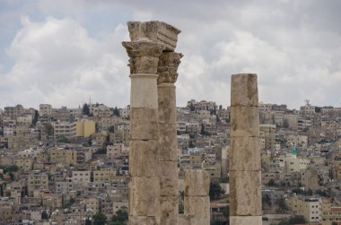 Roma Tapınağı Herkül city ile Amman kalesi kalıntıları