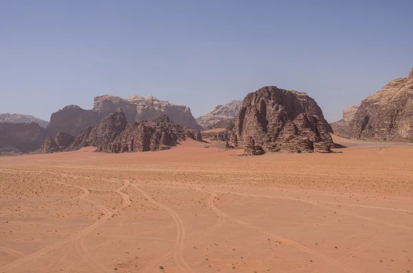 Doğa, çöl ve kayalar Wadi ROM (ay Vadisi görünümünü