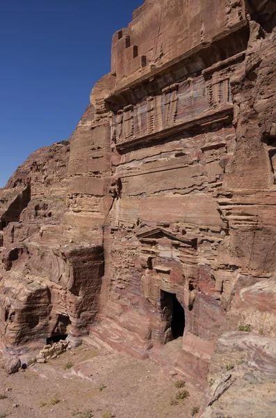 Una delle tombe reali senza nome. Petra, Jordan. Nessuna gente. — Foto Stock