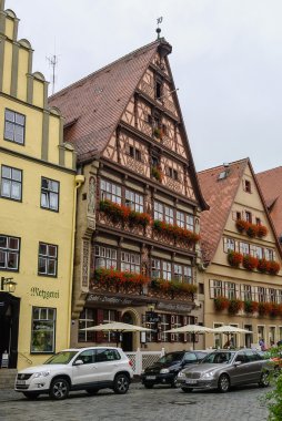 Dinkelsbuhl, Almanya - 28 Ağustos 2010: Dinkelsbu sokak görünümü