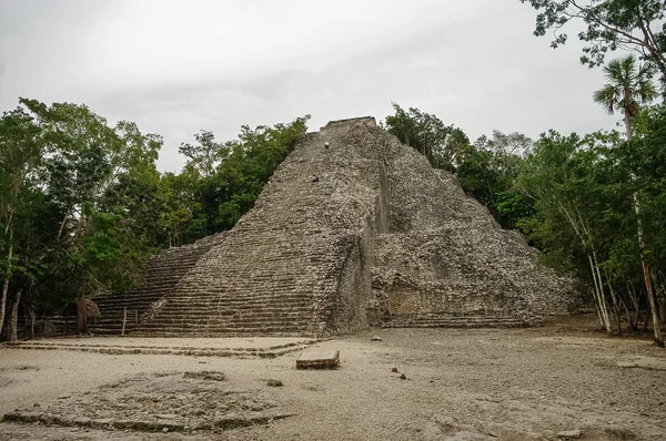 La Grande Piramide - Mul Nohoc - a Coba Messico, una magnifica Ma — Foto Stock