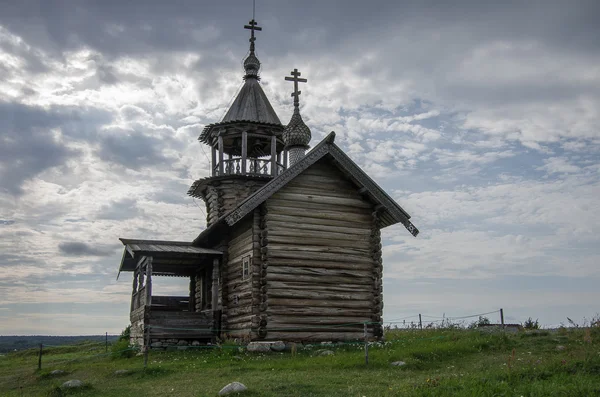 Starý dřevěný kostel, kaple svaté tváře, ostrov Kizhi, karí, Russ — Stock fotografie