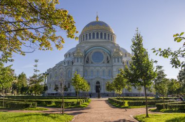 Deniz Katedrali St. Kronstadt Nicholasin güneşli gün, Rusya Federasyonu