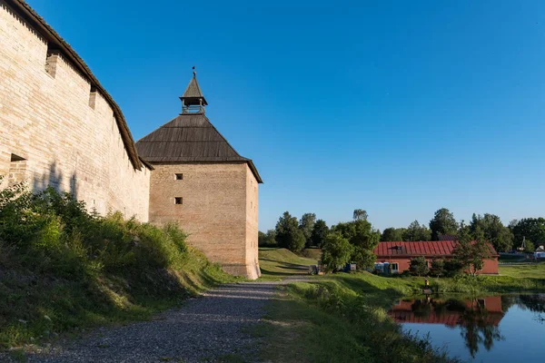 Torre Porta Velha Fortaleza Medieval Ladoga Rússia — Fotografia de Stock